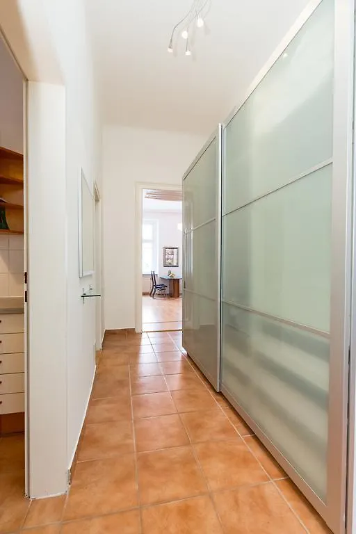 וינה Wunderschone Altbauwohnung Von 1900 דירה